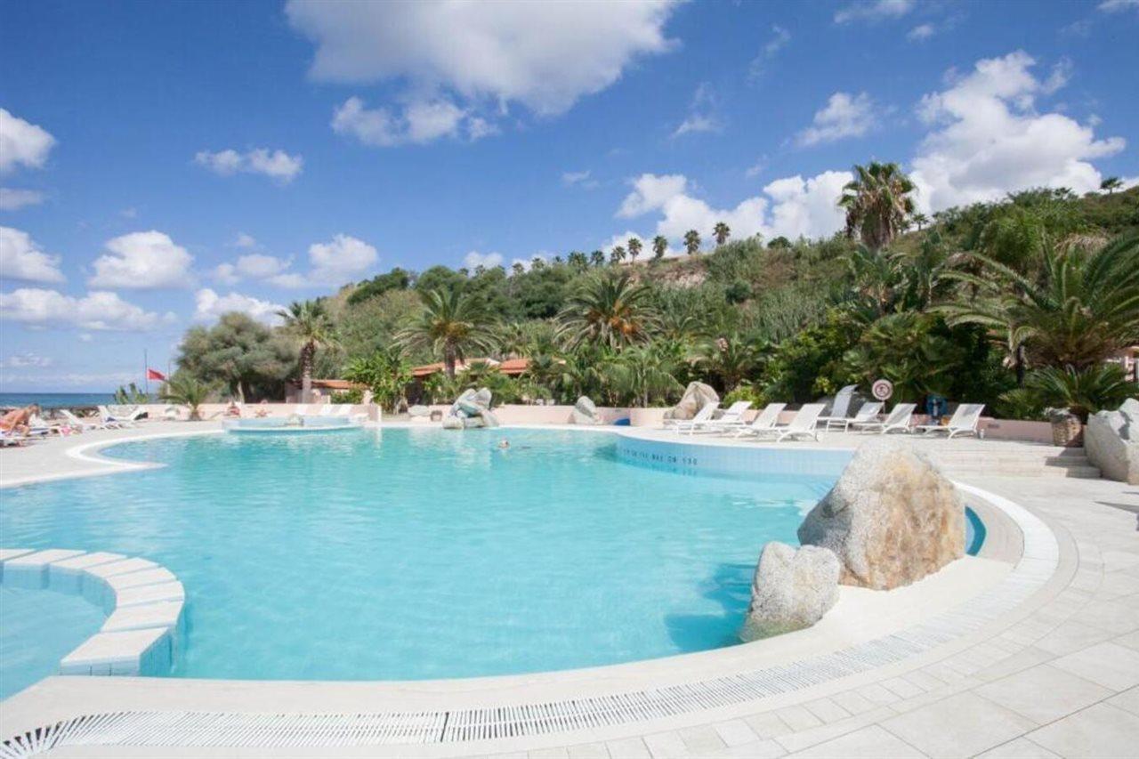 Hotel Villaggio Cala Di Volpe 카포바티카노 외부 사진