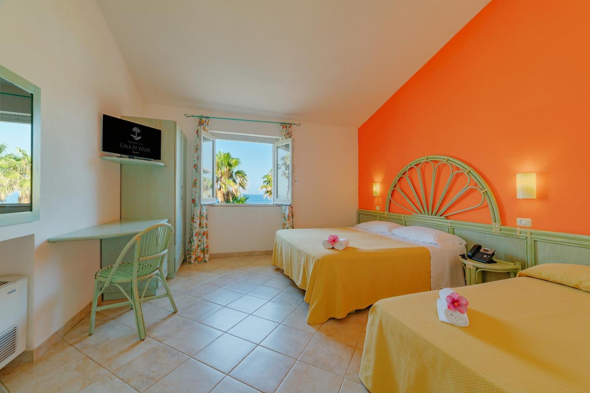Hotel Villaggio Cala Di Volpe 카포바티카노 외부 사진