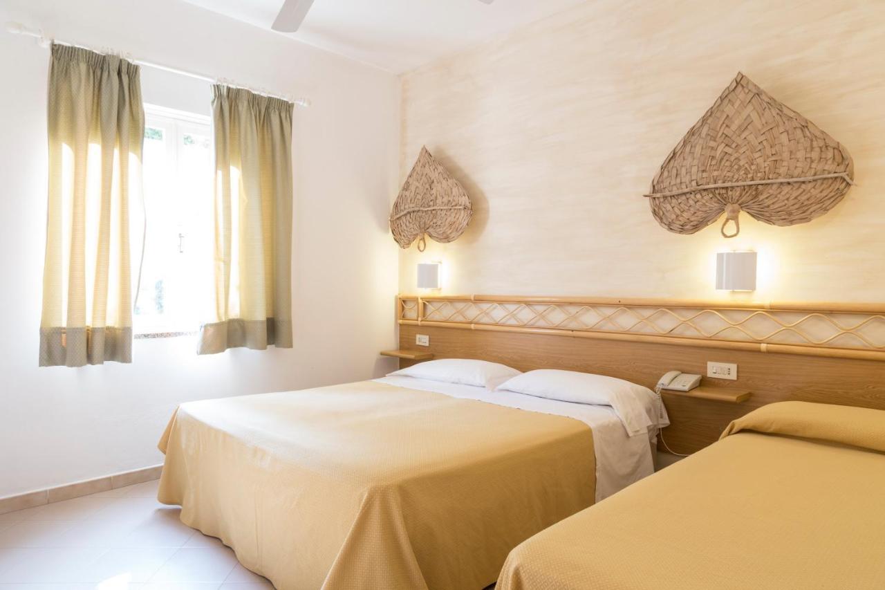 Hotel Villaggio Cala Di Volpe 카포바티카노 외부 사진
