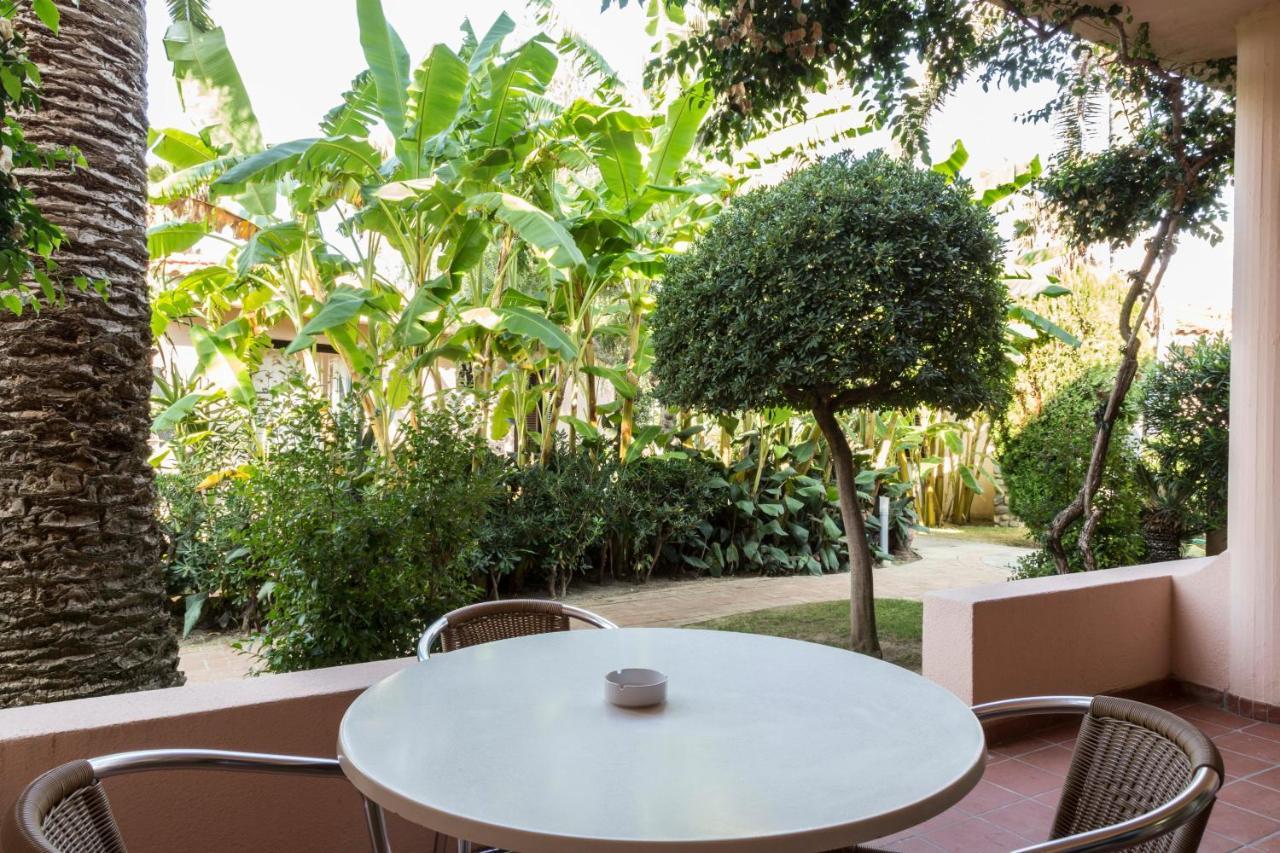 Hotel Villaggio Cala Di Volpe 카포바티카노 외부 사진